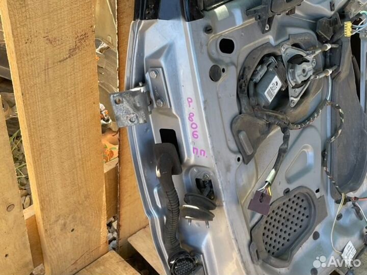 Дверь передняя правая Peugeot 806