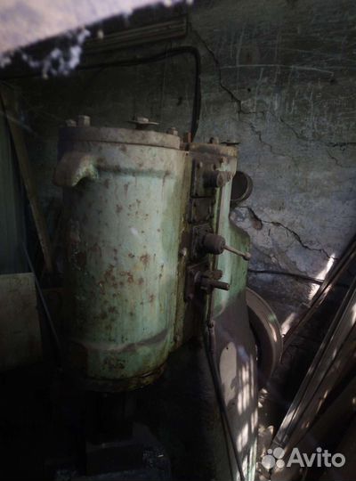 Кузнечный молот 75кг