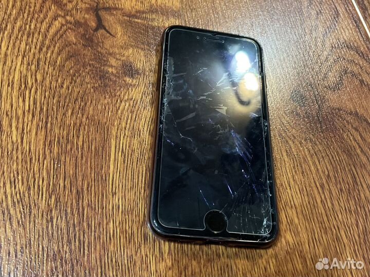 iPhone 7, 32 ГБ
