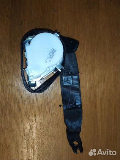 Ремень безопасности задний VW Passat B6