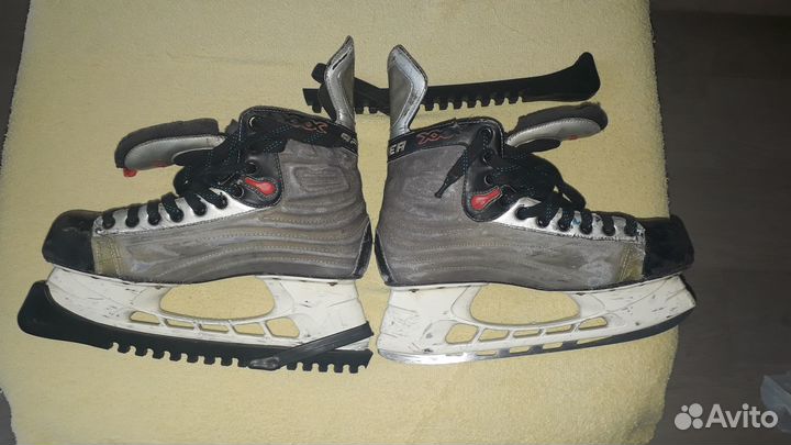 Хоккейные коньки Bauer (размер 43-44)