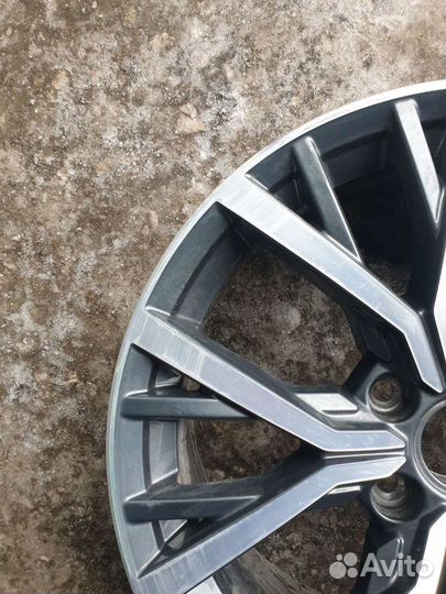 Tiguan диск r17 1штука