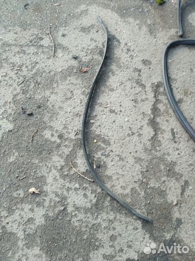 Уплотнительные резинки дверей Форд Фокус 2