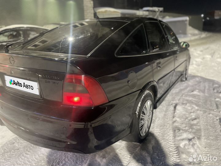 Opel Vectra 2.0 МТ, 2000, 350 000 км