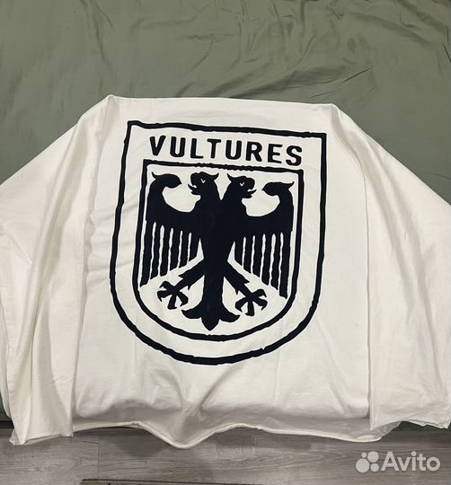 Лонгслив vultures белый оригинал