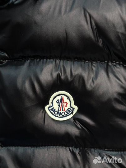 Жилтка moncler