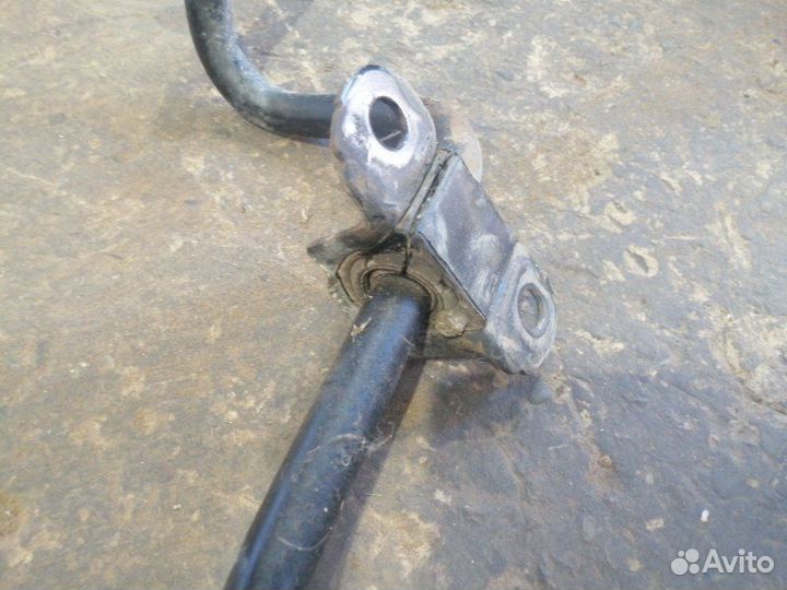 Стабилизатор передний Mazda 3 BL Z6 2011