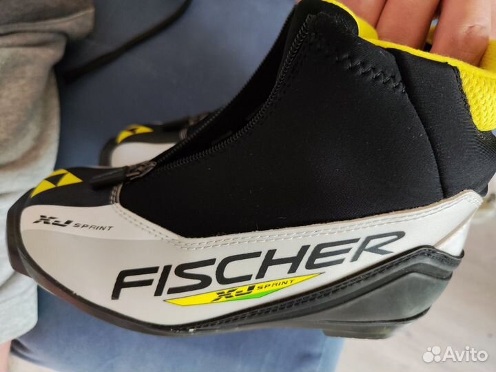 Детские лыжные ботинки Fischer XJ Sprint 34р SNS