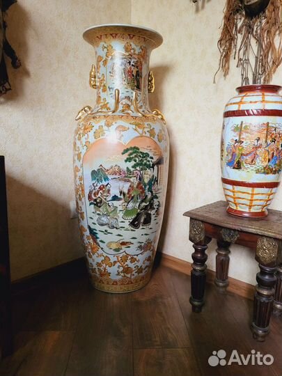 Громадная винтажная китайская напольная ваза