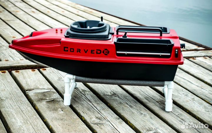 Прикормочный кораблик с глубиномером