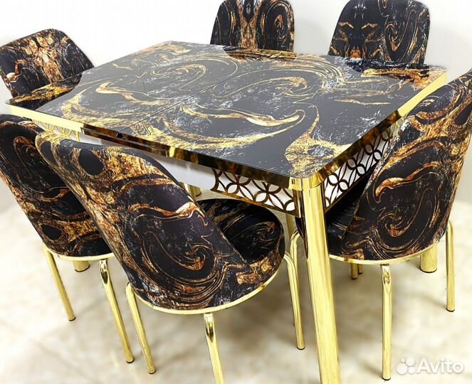 Раскладной стол и стулья