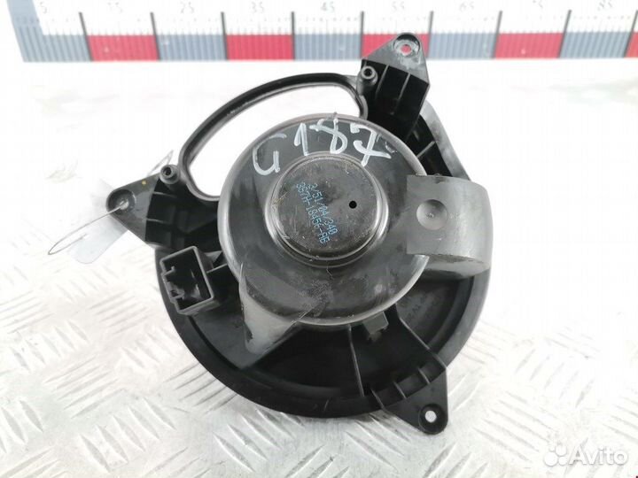 Моторчик печки для Ford Mondeo 3 1327522