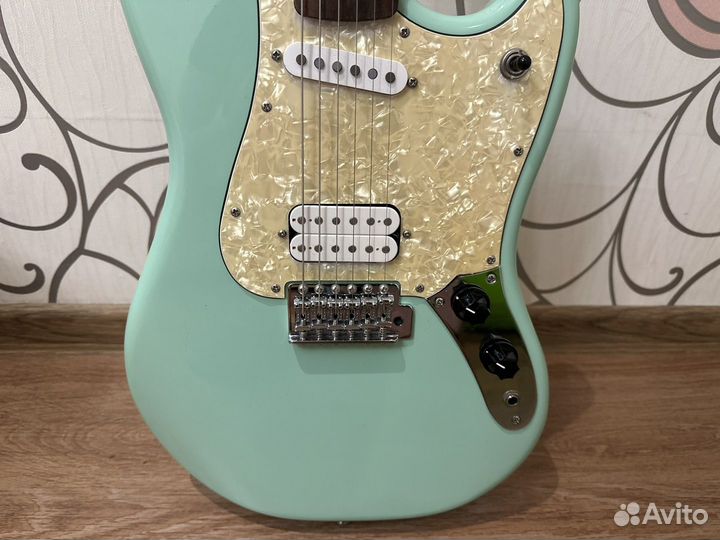Электрогитара Squier Cyclone 2011