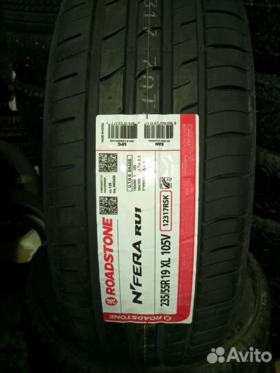 Roadstone N'Fera RU1 235/55 R18 и 235/55 R19 105V