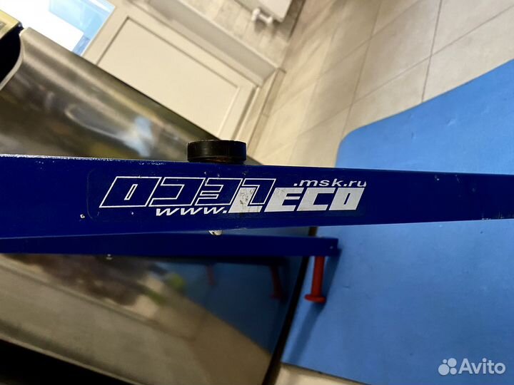 Турник настенный