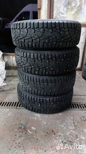 Pirelli Ice Zero 195/60 R15