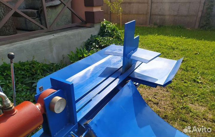 Дровокол гидравлический с подъемником