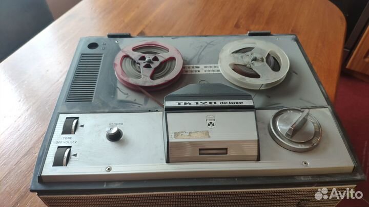 Катушечный магнитофон grundig