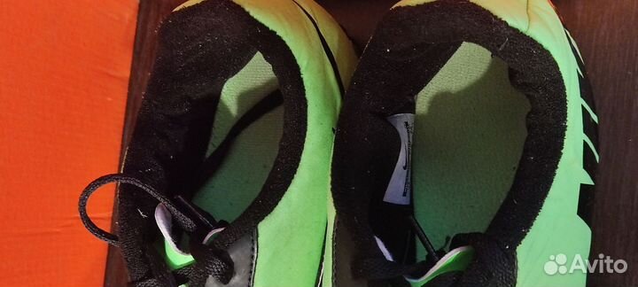 Футзалки-грунтовки Nike Bomba II TF 43-44р 28см