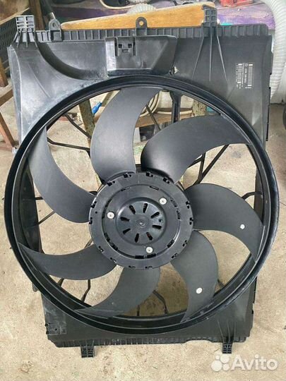 Вентилятор радиатора Mercedes E-Class W212