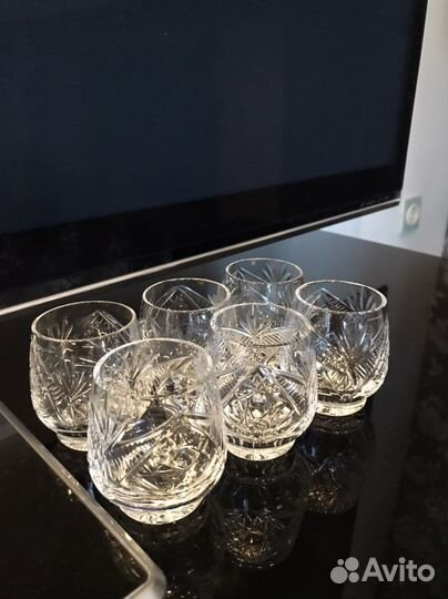 Хрустальные рюмки бочонки новые