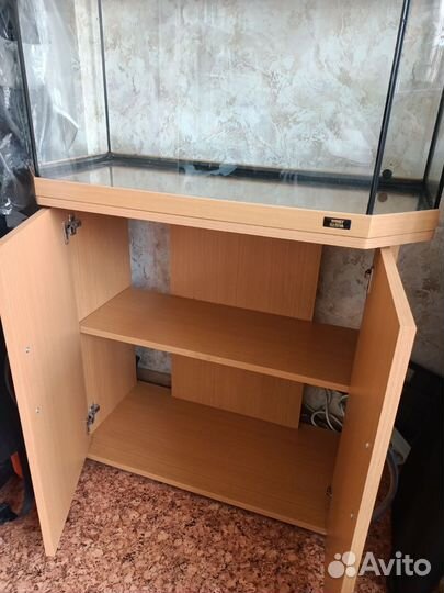 Аквариум Juwel 130 литров с тумбой