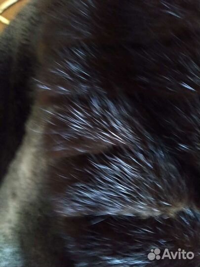 Шуба мутоновая 48-50-52 с отделкой норка