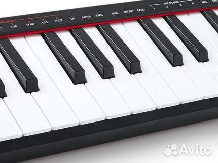 Миди клавиатура Akai Pro LPK25 MK2