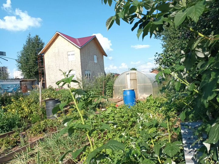 Дом 98 м² на участке 6 сот.