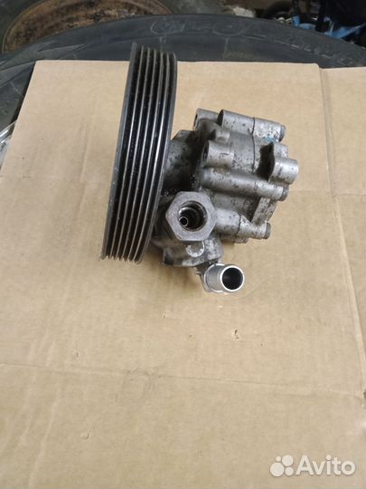 Насос гур на Peugeot 406