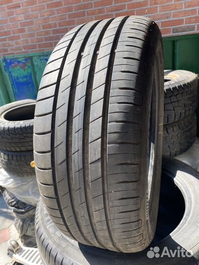 Goodyear EfficientGrip Performance 205/55 R16