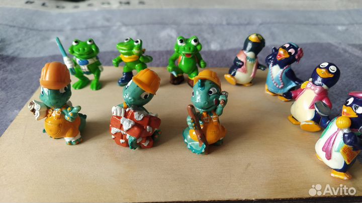 Киндер сюрприз 90-е Пингвины, Лягушки, Динозавры