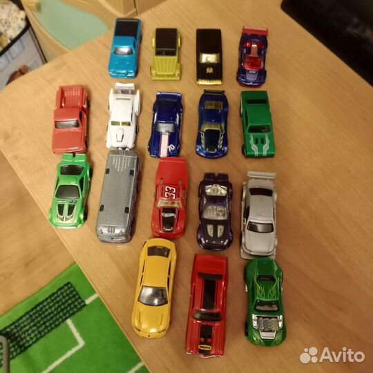 Hot wheels машинки