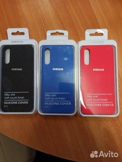 Чехлы на Samsung A70 Silicone Cover