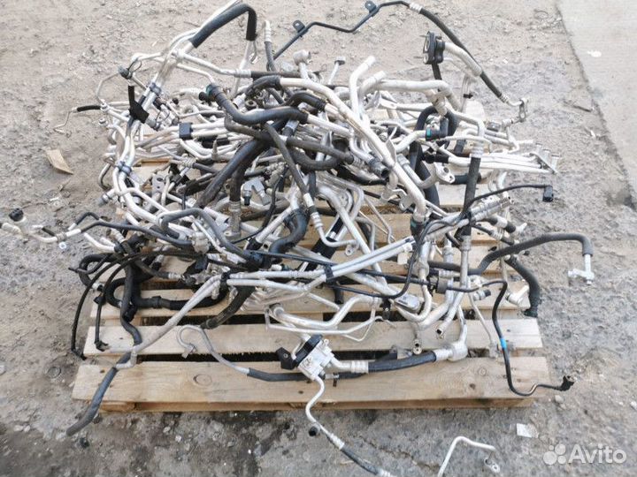 Трубка кондиционера Land Rover Range Rover 4 рест