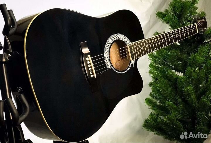 Гитара акустическая с чехлом