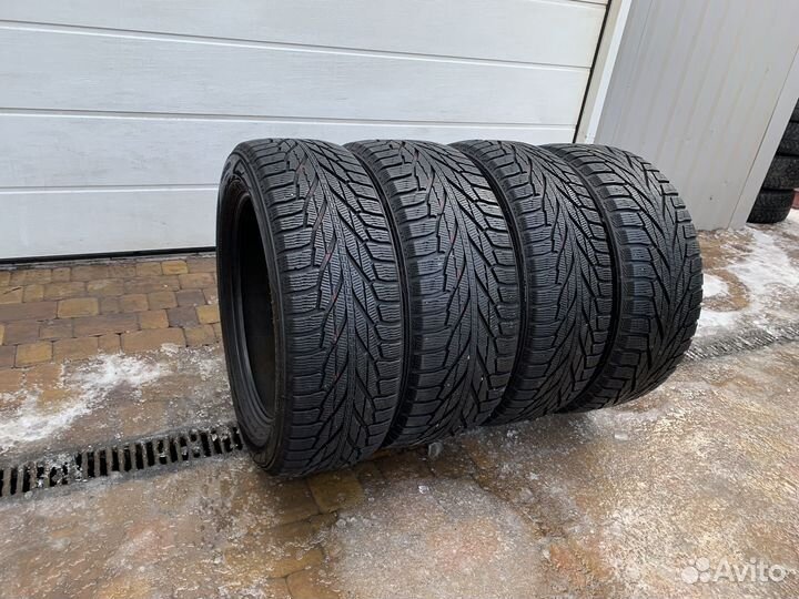 Nokian Tyres Hakkapeliitta R2 SUV 235/55 R19 107R