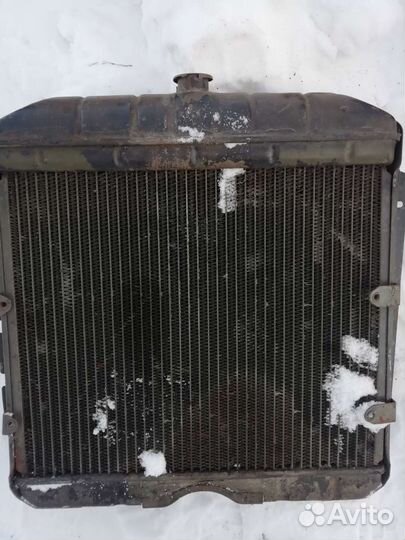 Продаю радиатор газ 63