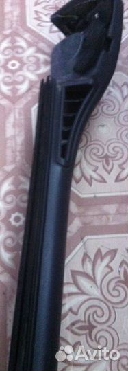 Kia Sorento 02-09 уплотнитель стекла