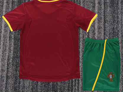 Ретро детская форма Португалия 2000, Москва