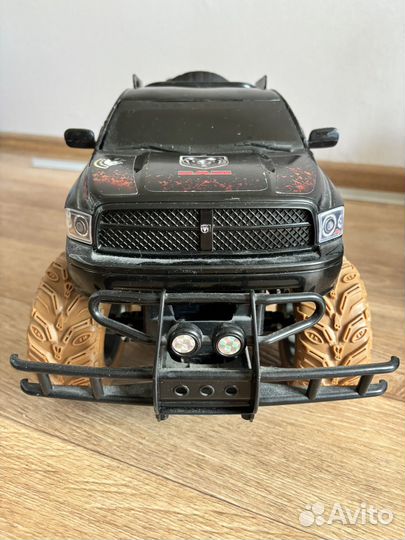 Машина радио на пульте управления