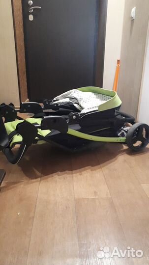 Прогулочная коляска Color S-8