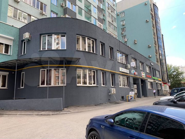 Подвал в густонаселённом районе, 369 м²