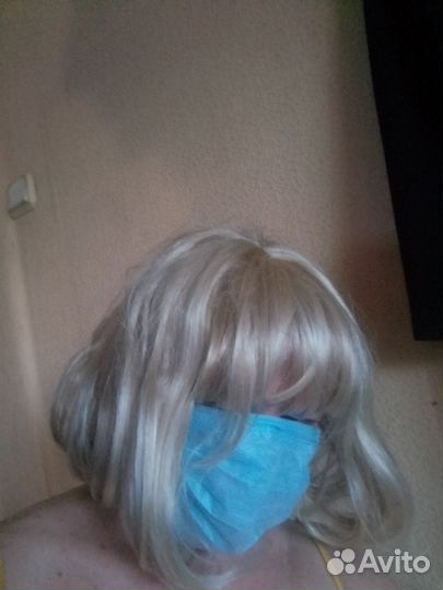 Парик блонд каре