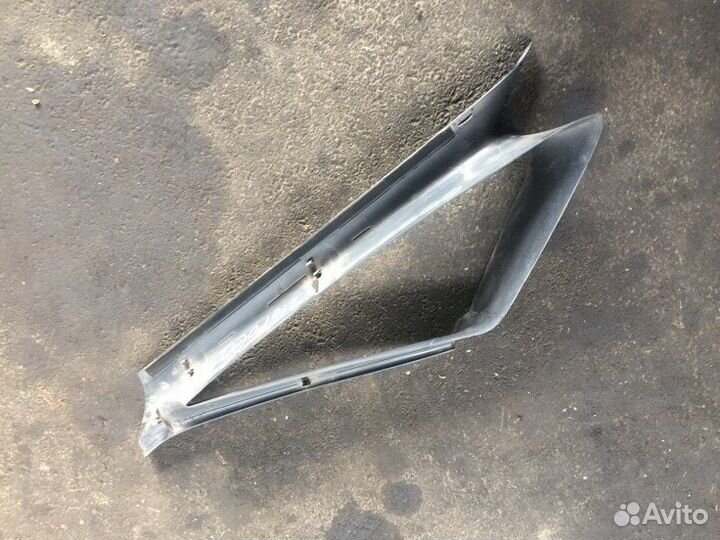 Обшивка стойки передняя правая Citroen Xsara