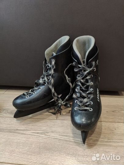 Коньки хоккейные