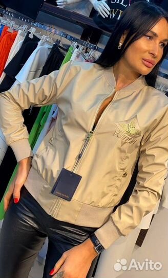 Ветровки, бомберы новые люксовые