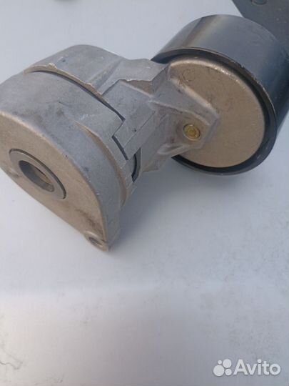 Натяжной ролик камаз