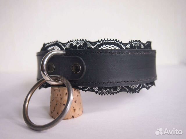 Чокер кожаный с кружевом