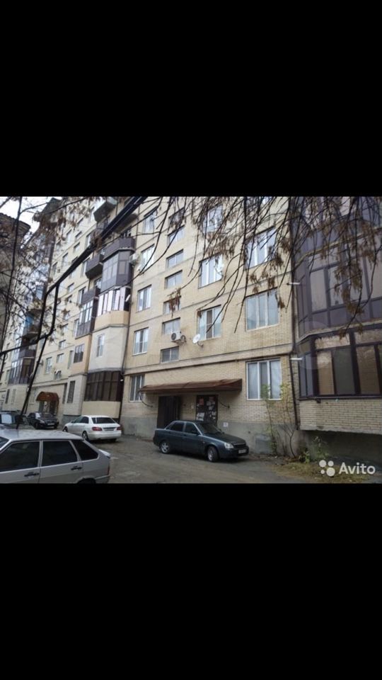 2-к. квартира, 56 м², 1/9 эт.